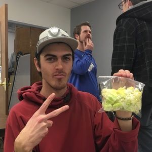 Meet your Posher, Thomas